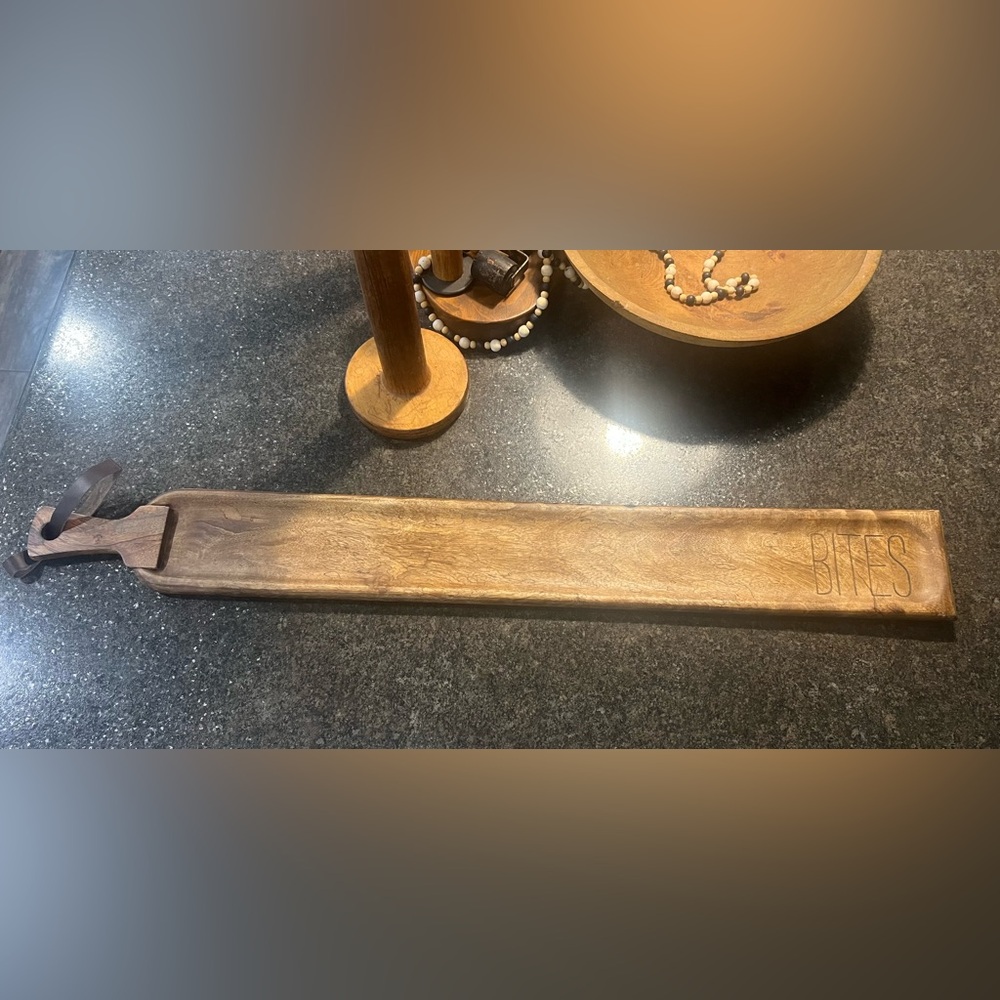 Mud Pie Serving Tray/Charcuterie Board